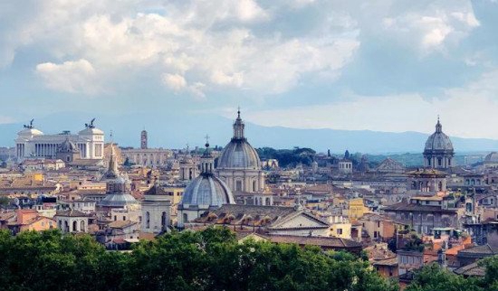 意大利的首都是哪个城市，不是米兰_而是有2500多年历史的罗马