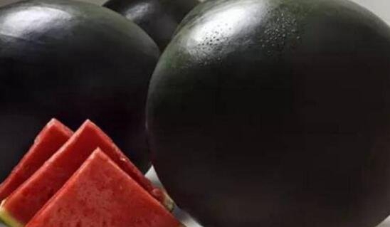 世界十大奢靡生果排名，乌皮西瓜最贵(1.7万元一个)