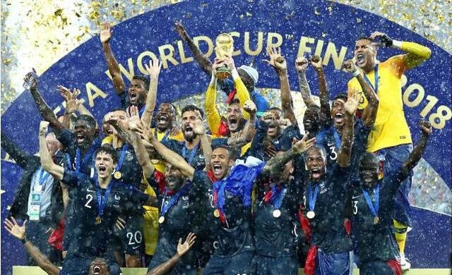 2018世界杯冠军是哪个国度，法国队4比2克服克罗地亚执牛耳