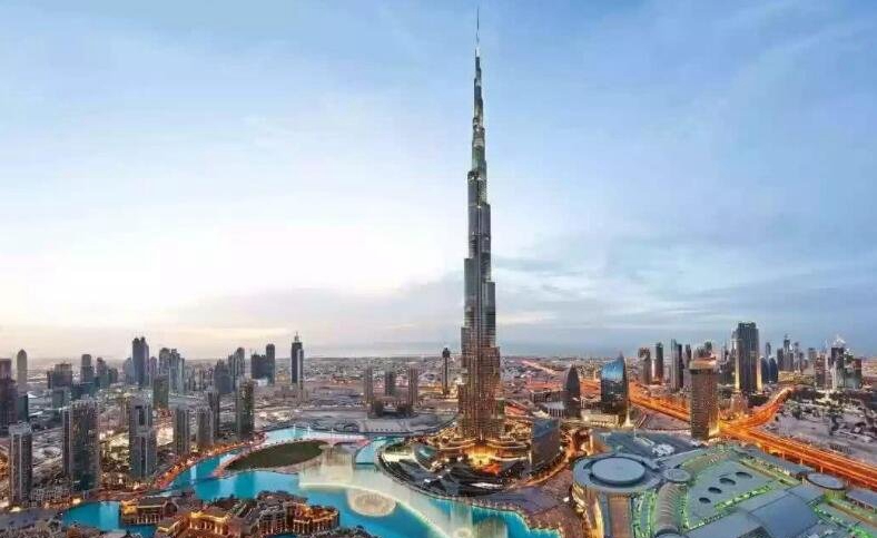 世界第一高楼在哪个国度，位于迪拜的哈利法塔_828米