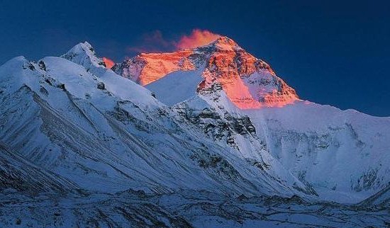 世界第两顶峰乔戈里峰，海拔8611米_攀爬难度最大的山岭