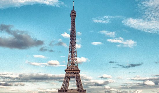 巴黎埃菲我铁塔有多高相称于几层楼，324米_相称于108层楼