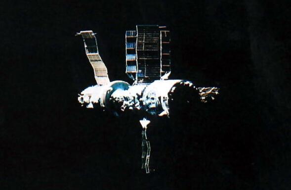 1984年苏联“礼炮7号”事变,太空超天然局面仍旧宇航员幻觉