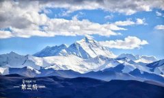 珠穆朗玛峰为什么被称为第三女神?第一个登上去的是谁