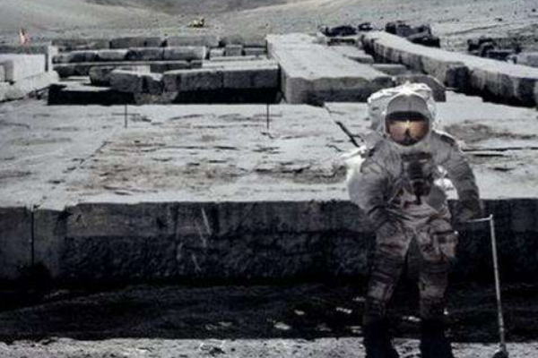 月球惊现远古城市废墟:美国阿波罗发现44处文明遗迹