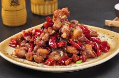 中国传统四大菜系：国外的中国餐馆多为粤菜_广东华侨多