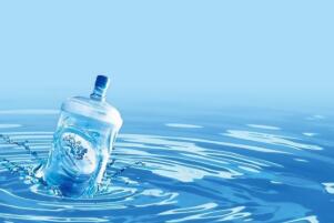 长久喝纯洁水对于身材有害吗，有害（代谢失衡/铅含量超标）