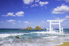 日本福冈旅游景点：丝岛半岛是海滩天堂_夏日最佳休闲地