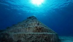 百慕洪流下金字塔是没有是果然 它的来由于今无从考订